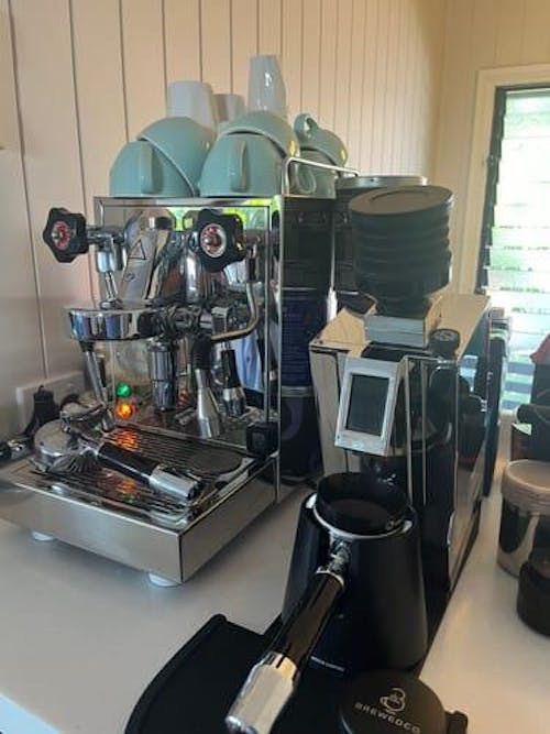 Brewedco Portafilter Puck Stand